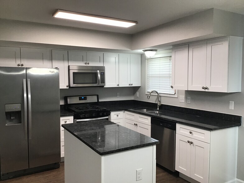 Building Photo - 22 Liberty Ridge Ave