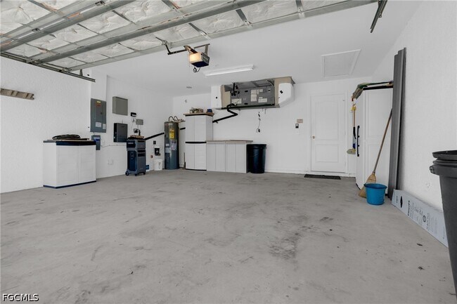 Building Photo - 2610 40th St W