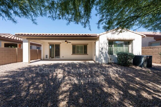 Building Photo - 3943 E Ficus Way