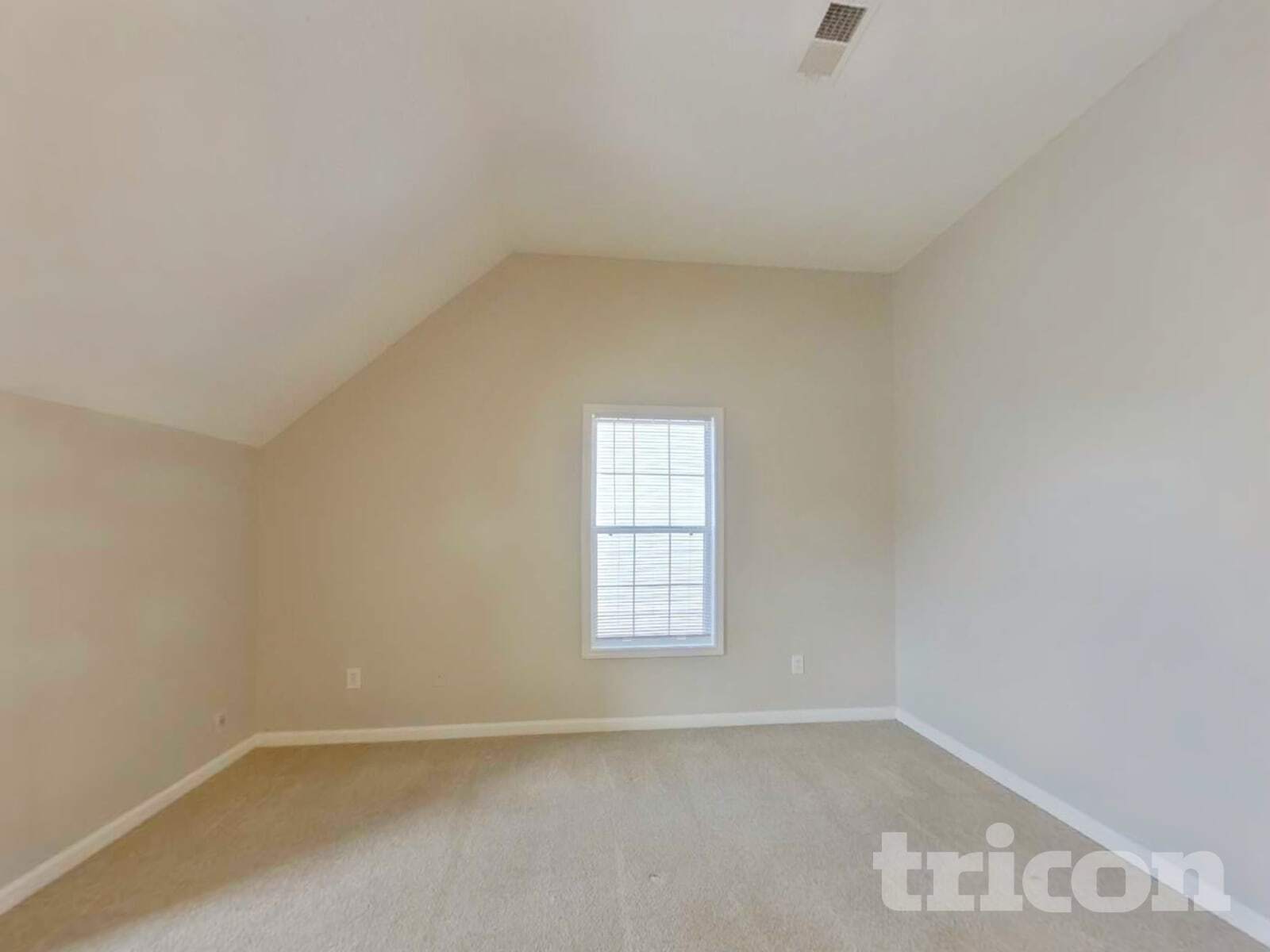 Building Photo - 5774 Broadleaf Way