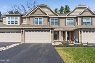Building Photo - 4B Inglewood Dr
