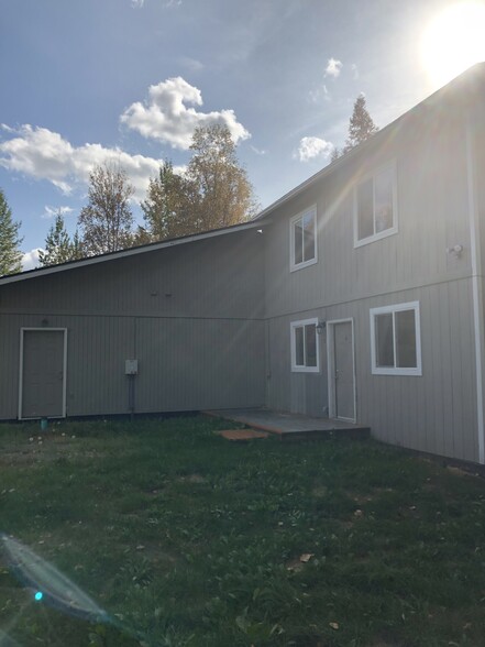 Building Photo - 1670 N Basie Point Cir