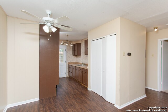Building Photo - 3503 Sun Beam Ln