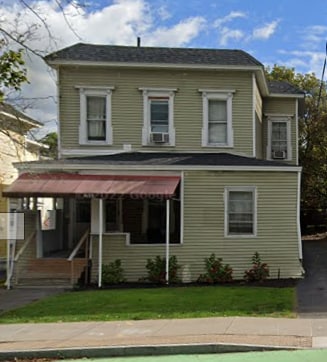 Building Photo - 413 University Ave