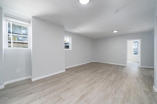 Building Photo - 408 Monastery Pl