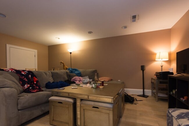 Building Photo - RENOVATED GARDEN LEVEL 3 BED/2 BATH ON SAINT LUKES RD FOR 9/1 ~ CENTRAL AIR