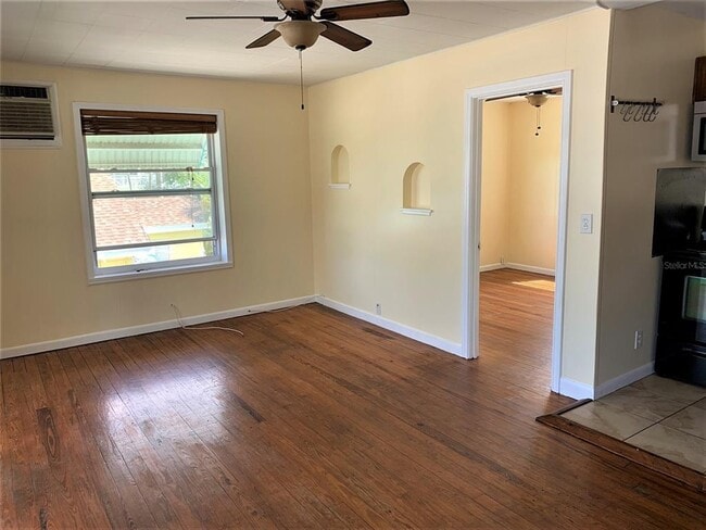 Building Photo - 61 81st Ave