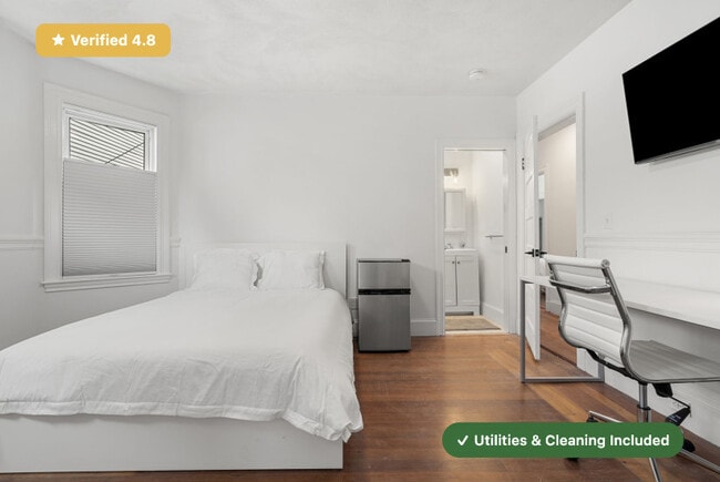 Building Photo - Furnished Bedroom with Private Bath in Jamaica Plain