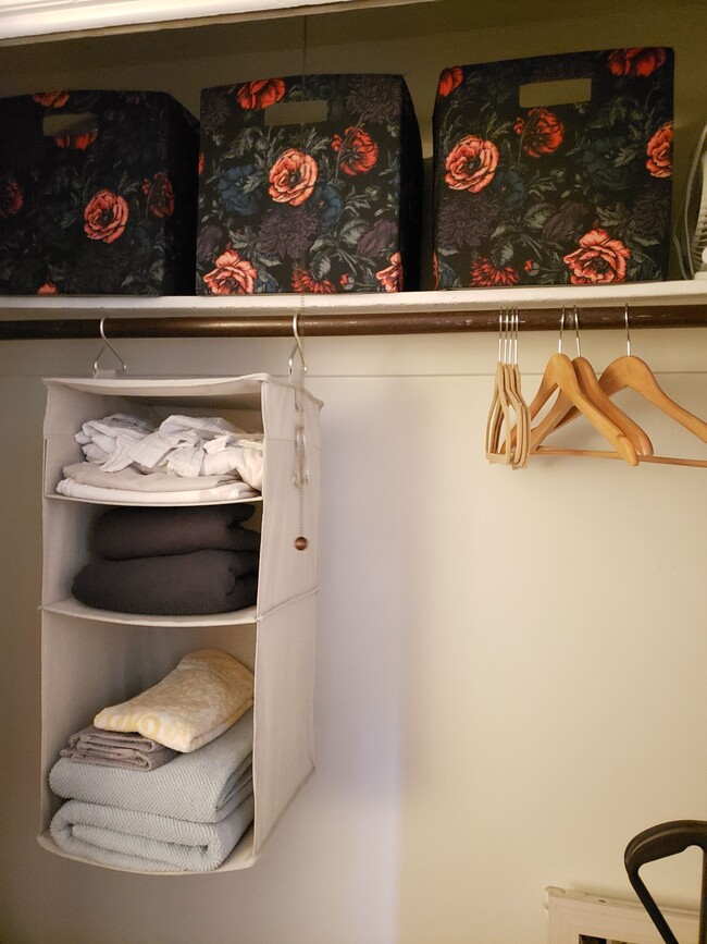 Nice Closet Space - 832 W George St