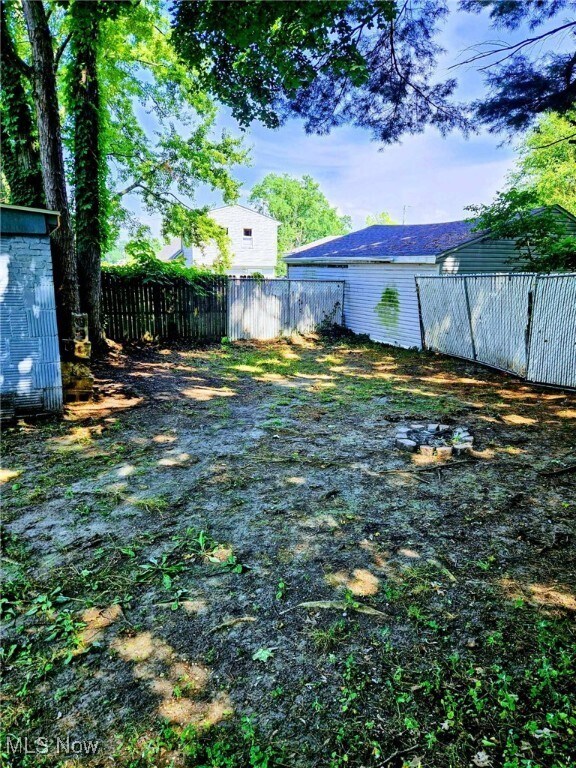 Building Photo - 496 Rothrock Ave