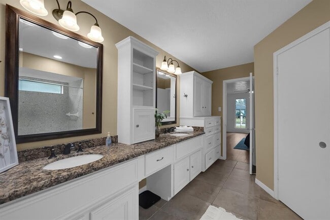 Building Photo - 11827 Normont Dr