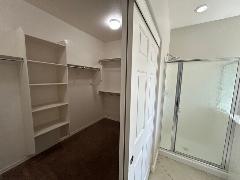 Building Photo - 5317 W Buckskin Trl