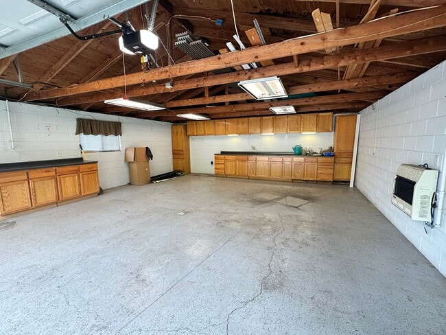 Building Photo - 1416 Hagen Rd