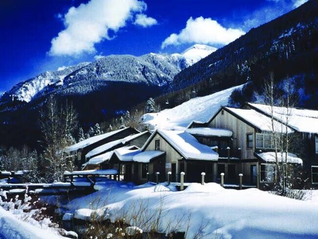 Building Photo - 1700 Mill Creek Rd