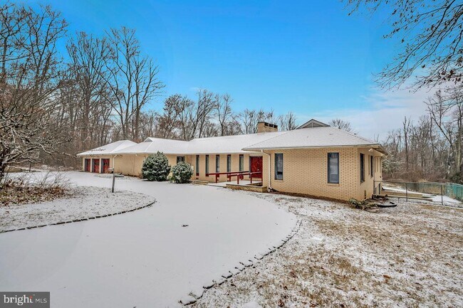 Primary Photo - 97 Hardy Dr