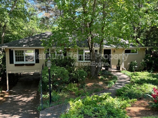 Building Photo - 383 Springdale Dr NE