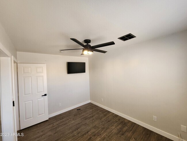 Building Photo - 28624 211th Ave