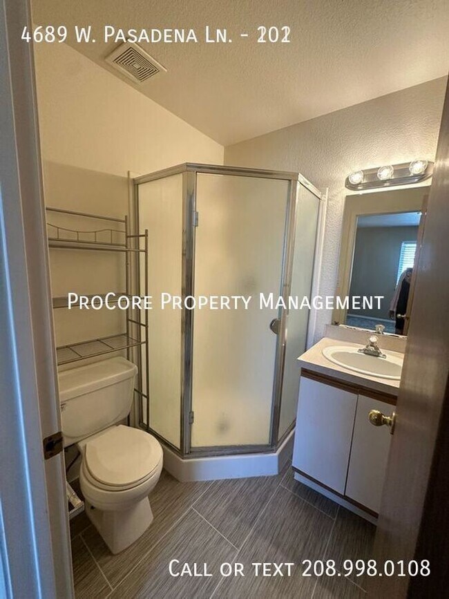 Building Photo - 2 Bedrooms, 2 Baths Ground Floor Unit in D...