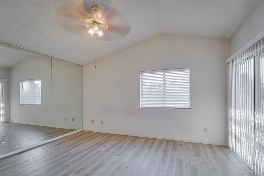 Building Photo - 4005 Asino Ave