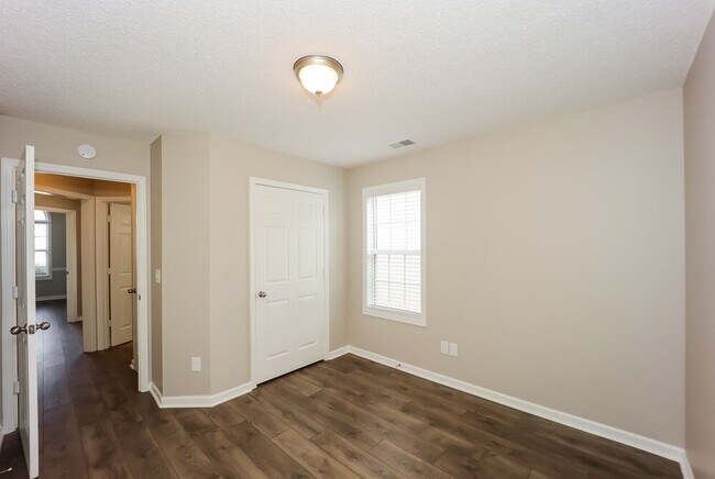 Building Photo - 29 Green Spring