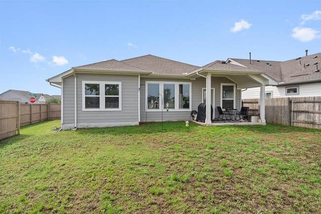 Building Photo - 114 Patrick Herndon Dr