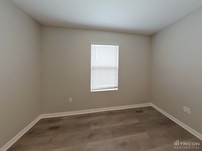 Building Photo - 5994 Churchill Square Way