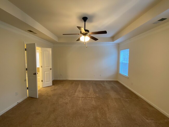 Building Photo - Home for rent in Trussville! View with 48 ...