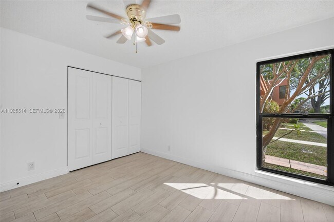 Building Photo - 1451 NW 92nd Ave