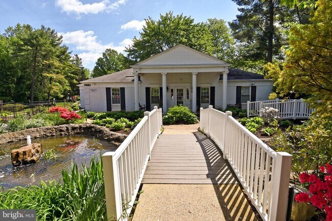 Building Photo - 7721 Tremayne Pl