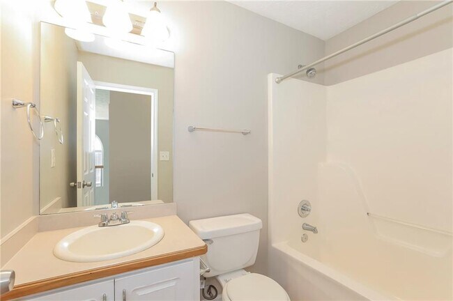 Building Photo - 971 Simon Park Cir