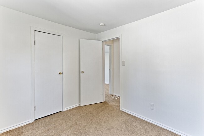 Building Photo - 28649 John Hauk St