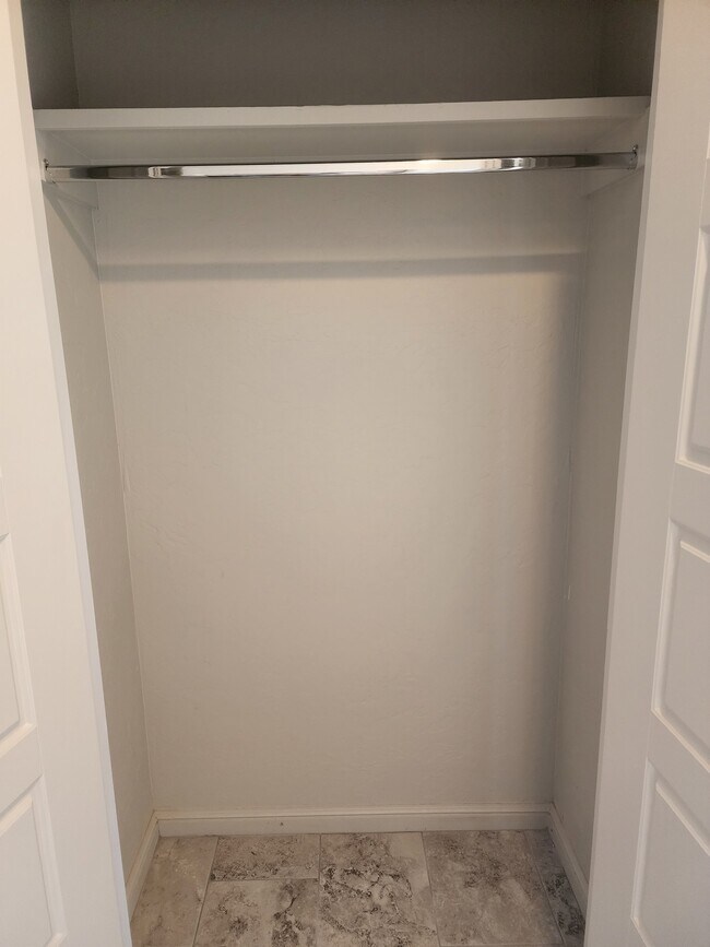 Building Photo - 202 Northwest Granite Avenue