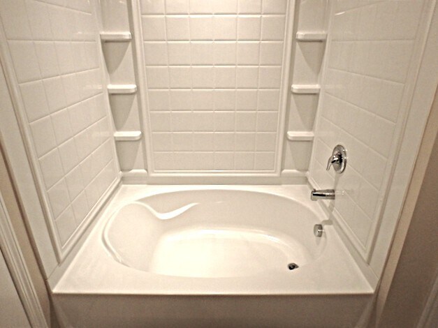 Building Photo - 248 Rolling Meadows Dr