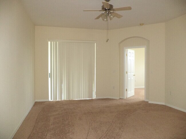 Building Photo - MEADOW POINTE - LONGLEAF
