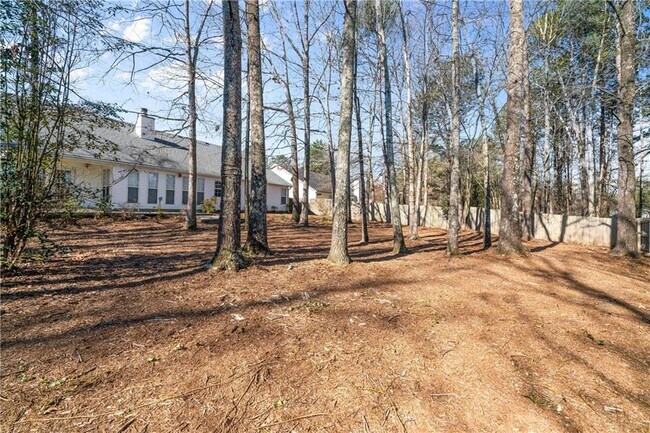 Building Photo - 1840 Heatherton Rd
