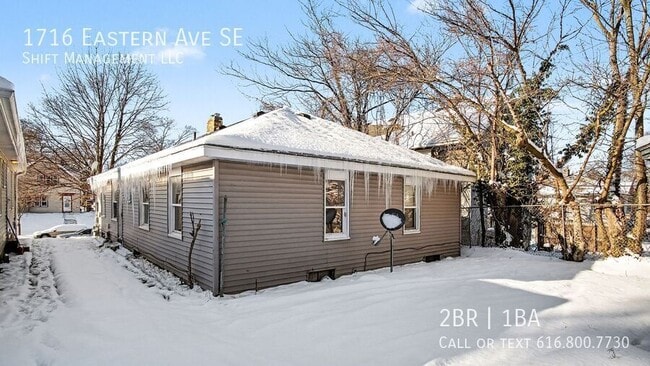 Building Photo - 1716 Eastern Ave SE