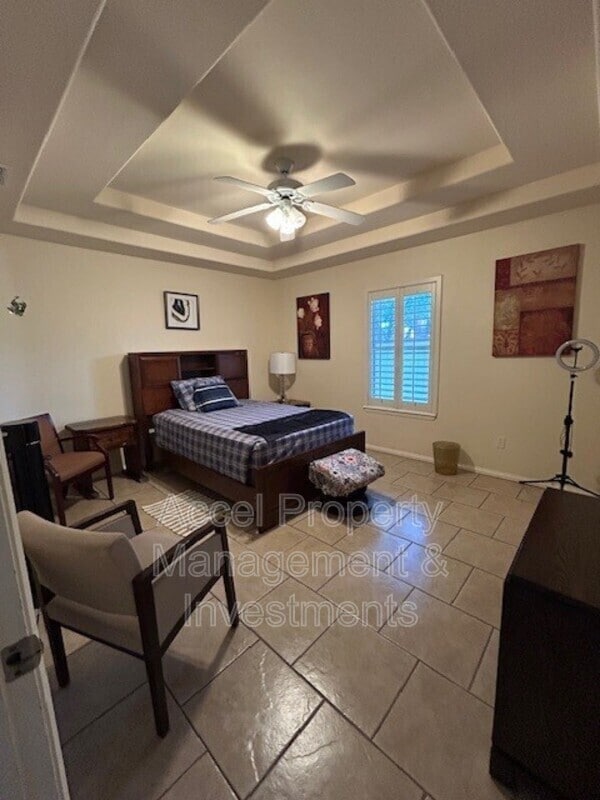 Building Photo - 5018 S Hummer Ln