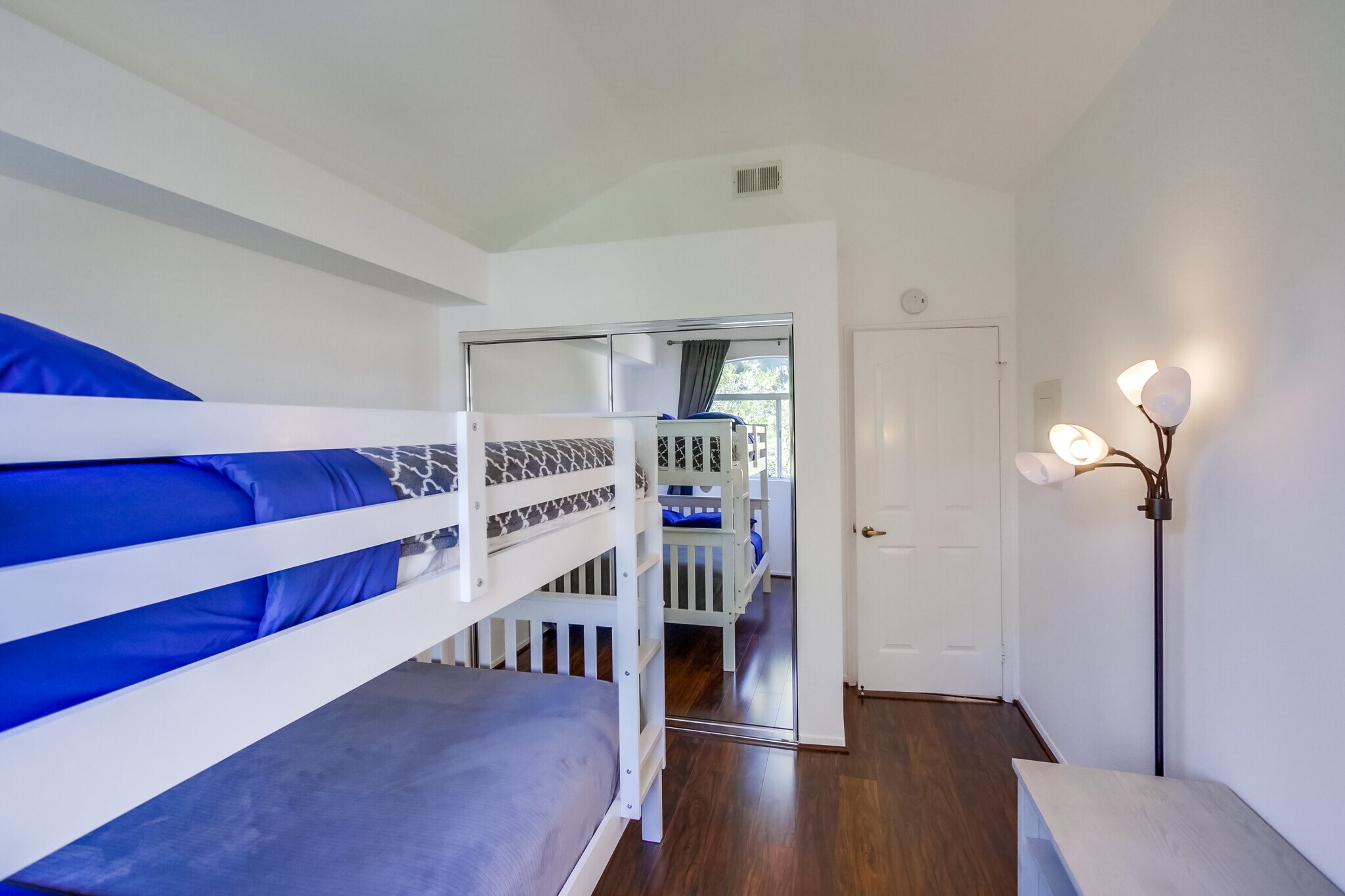 Building Photo - 7140 Calabria Ct