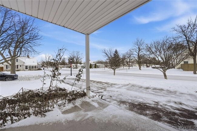 Building Photo - 151 Conant Dr