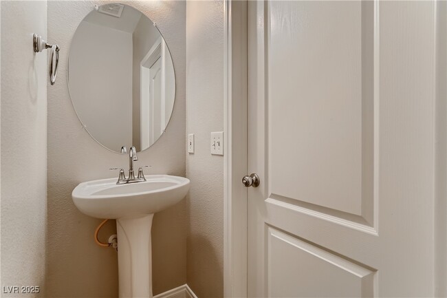 Building Photo - 6171 Sierra Blue Ct