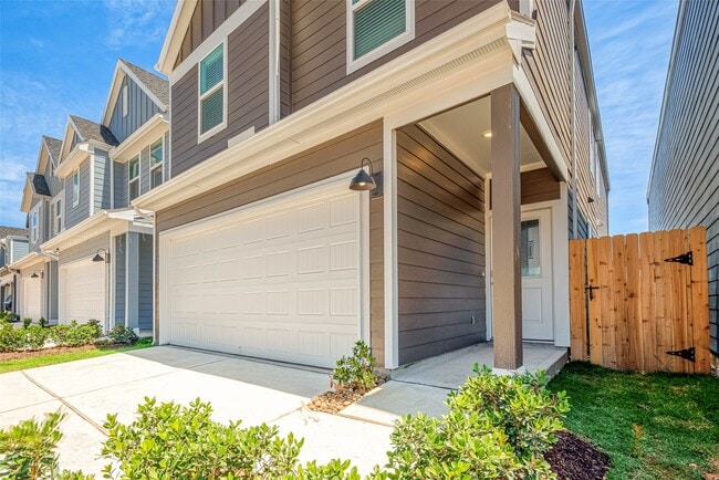 Building Photo - 3523 Adelie Ln