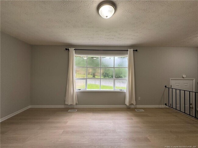 Building Photo - 179 Paddle Wheel Rd