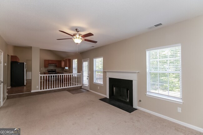 Building Photo - 719 Cherry Branch Cir