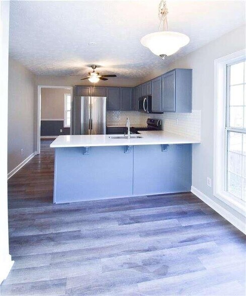Building Photo - 6105 Back Bay Cir