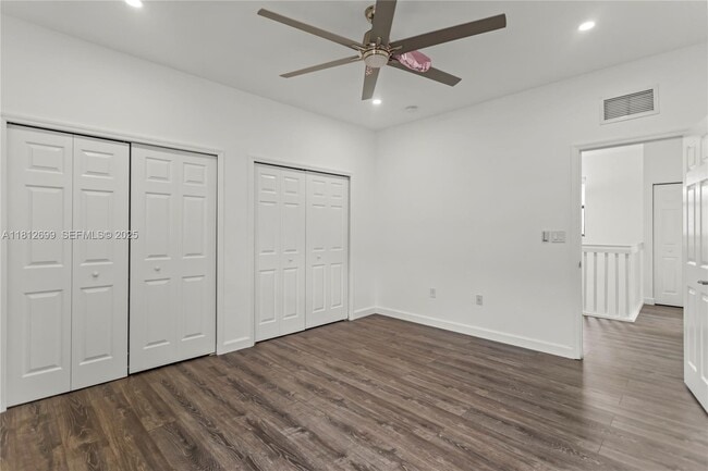 Building Photo - 3502 W 86th Terrace