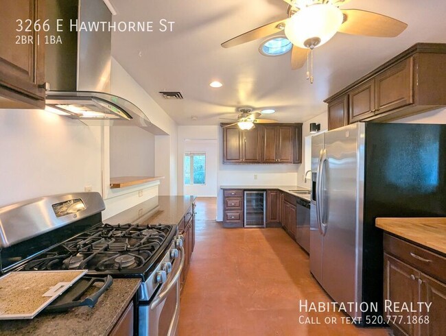 Primary Photo - 3266 E Hawthorne St