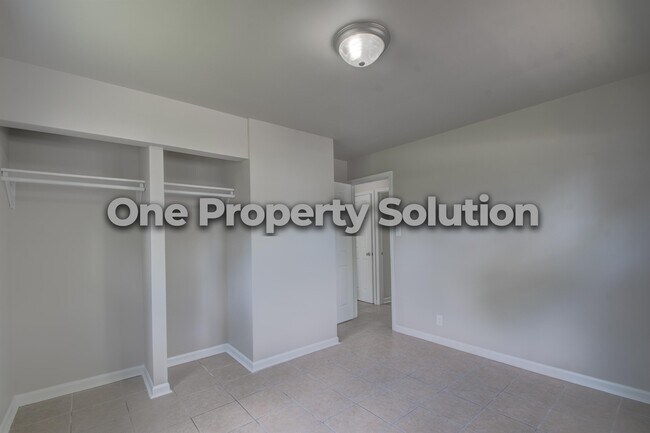 Building Photo - 5001 Carolina St