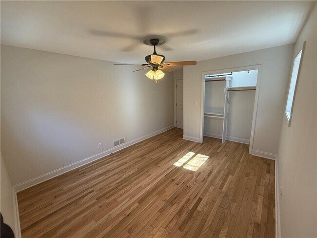 Building Photo - 456 Poverty Acres Rd