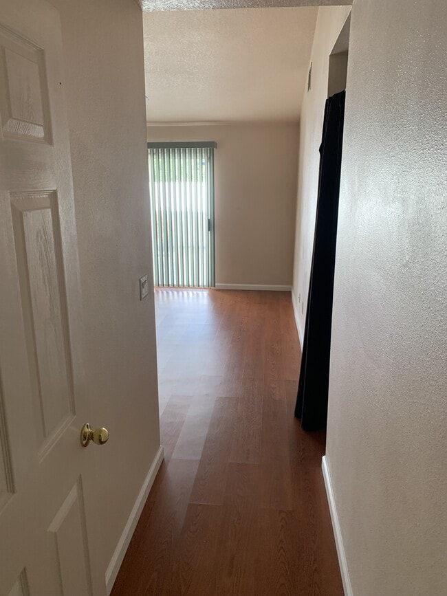 Building Photo - 38650 Juniper Tree Rd