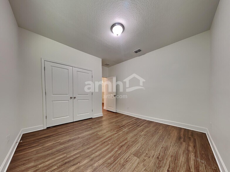 Building Photo - 567 Tumbled Stone Way